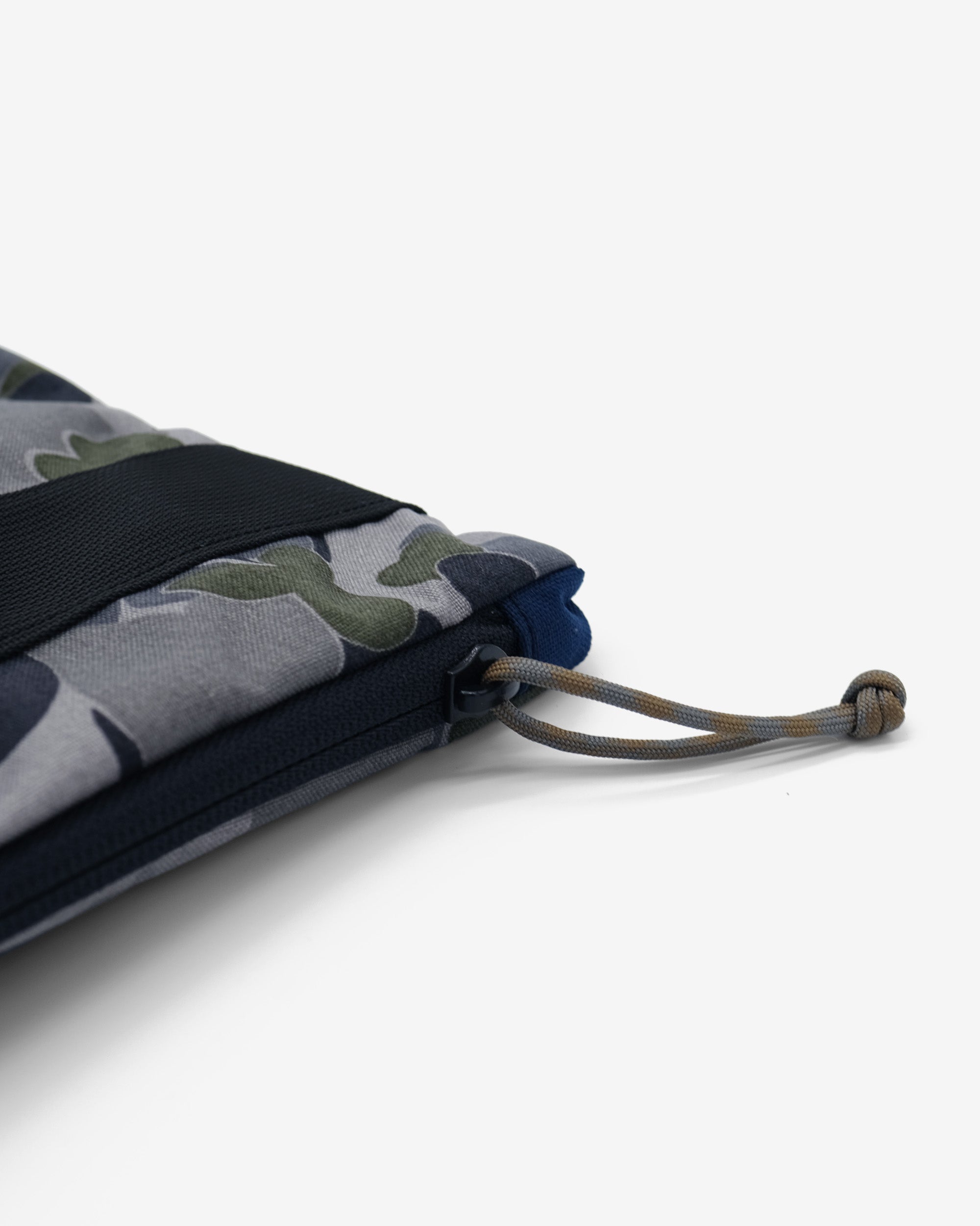 Camouflage-patterned tote bag