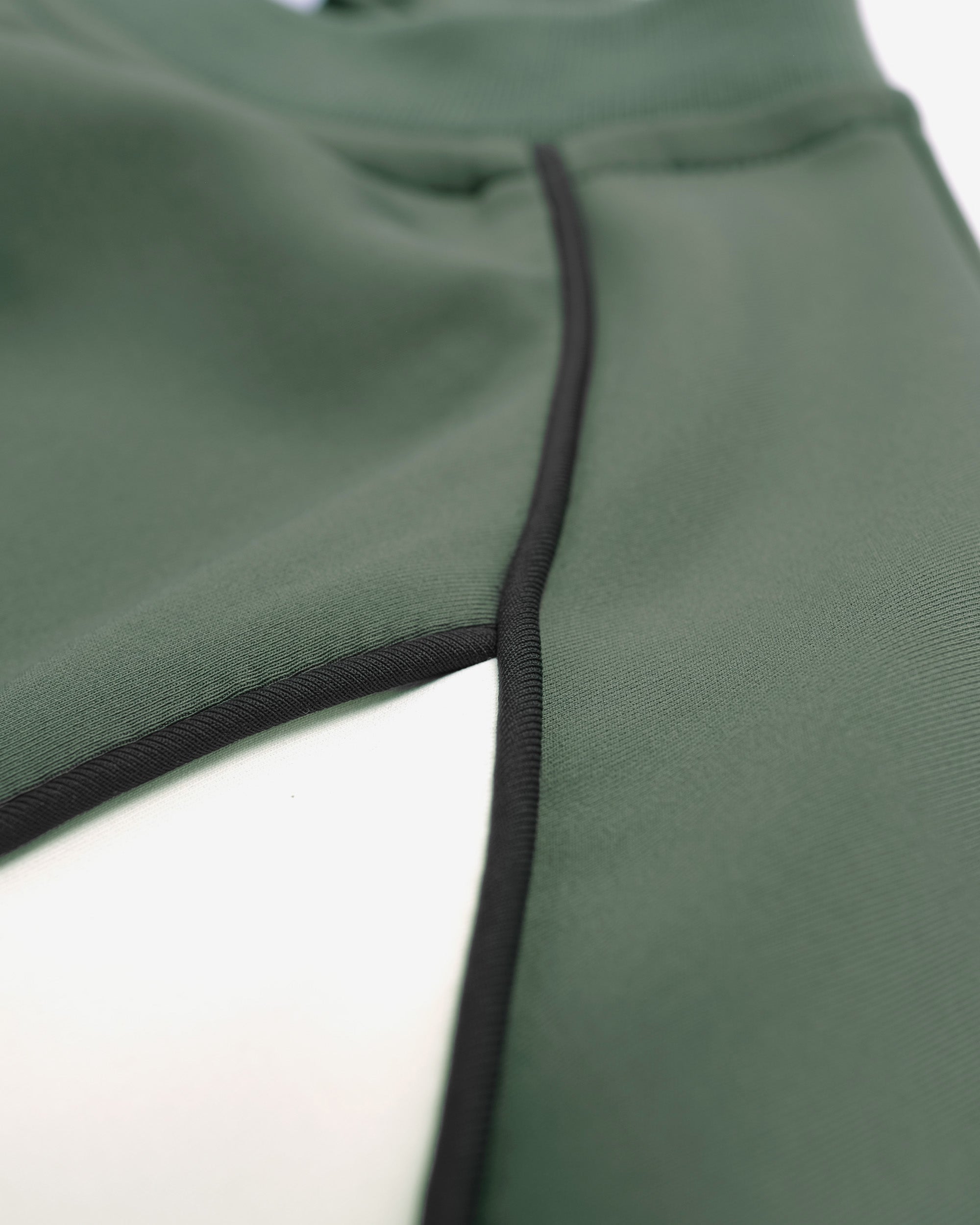 Academia Track Popover