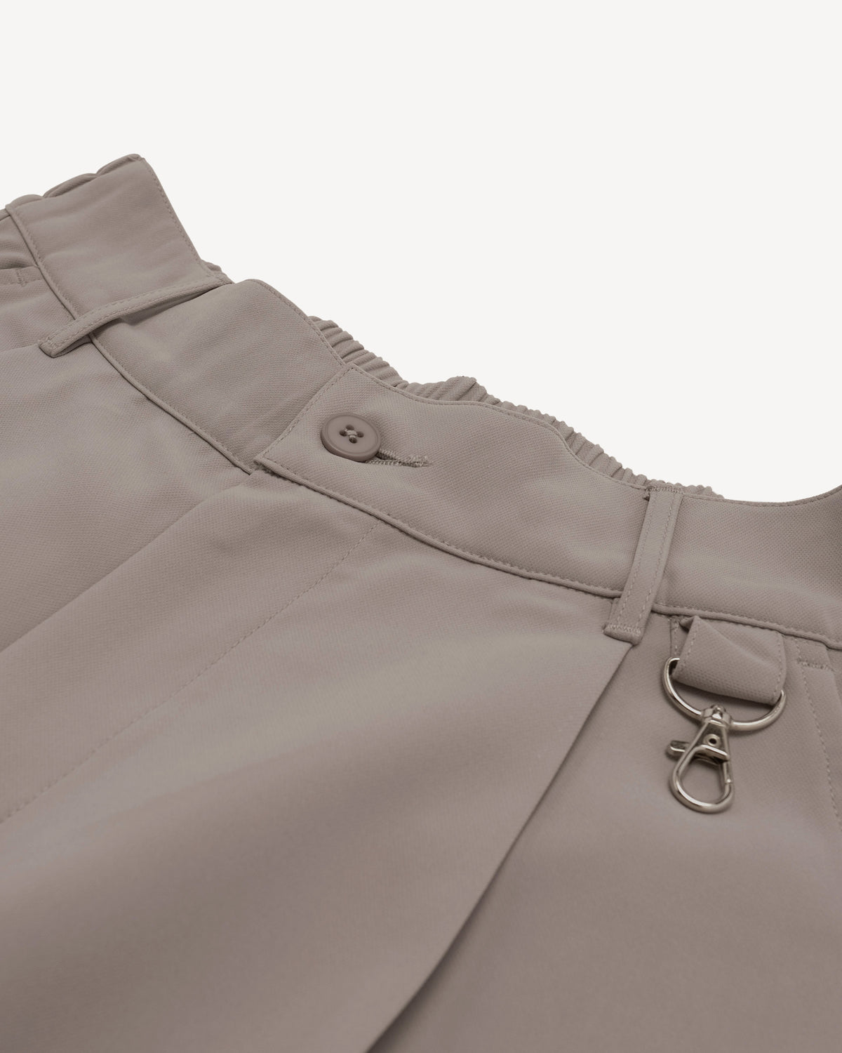 Calculus Baggy Pleated Shorts
